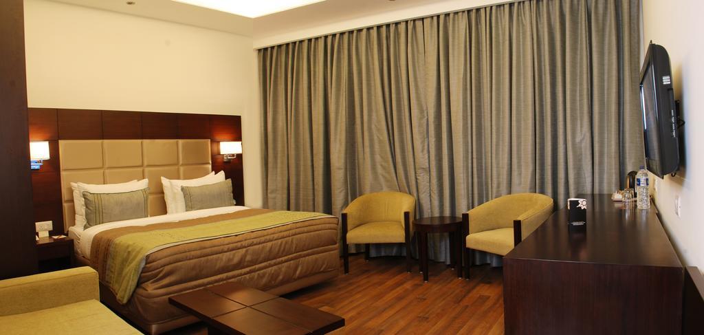 Africa Avenue Gk - 1 Hotell New Delhi Exteriör bild