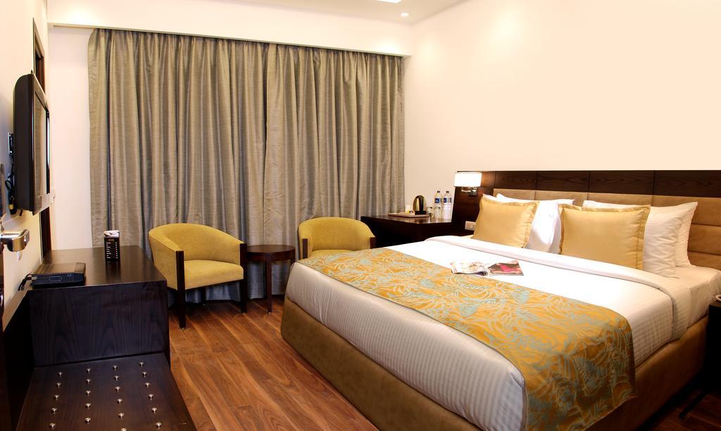 Africa Avenue Gk - 1 Hotell New Delhi Exteriör bild