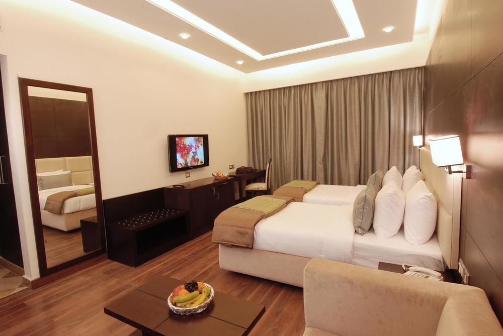 Africa Avenue Gk - 1 Hotell New Delhi Exteriör bild